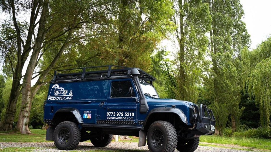 Land Rover Defender ‘Pizza Overland’