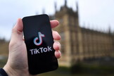 TikTok é a rede social mais usada por crianças e adolescentes no mundo