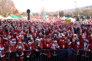 Torino, numeri da record per il raduno dei Babbi Natale