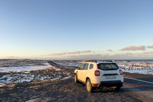 Dacia Duster 4x4 - foto di  Alessandro Mallamaci (ANSA)