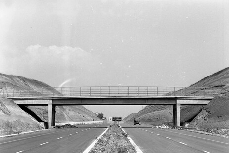 I lavori all'autostrada del sole nel tratto Roma - Magliano Sabina. ANSA