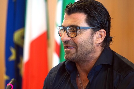 Alberto Tomba testimonial per la promozione turistica 'Appennino bianco e verde'