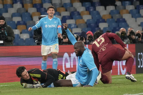 Calcio: Napoli-Roma 1-0