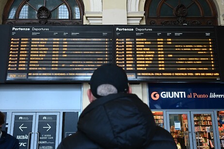 Treni, al via sciopero di 8 ore dopo aggressione a capotreno