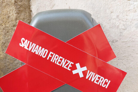 Una campagna contro gli affitti brevi a Firenze