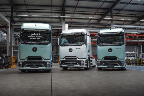 Al via a Wörth la produzione del Mercedes-Benz Actros L