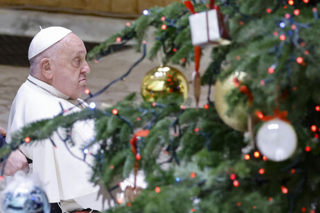 Il Papa ieri, durante l'incontro con la Curia