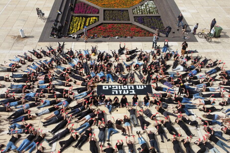 Manifestazione a Tel Aviv per gli ostaggi a Gaza