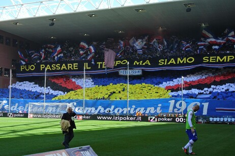 Calcio: Sampdoria, rinnovati 2.000 abbonamenti nel primo giorno