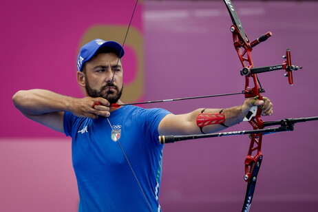 Tiro con l'arco Mauro Nespoli of Italy competes in Men's individual 1/8 eliminations match during th