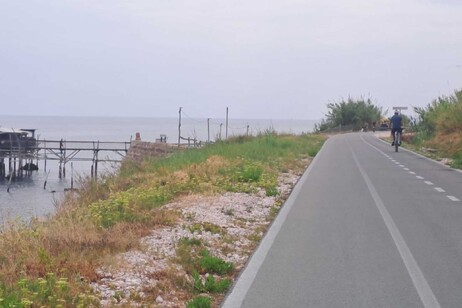 Spiagge attrezzate e totem sensoriali, la ciclabile inclusiva