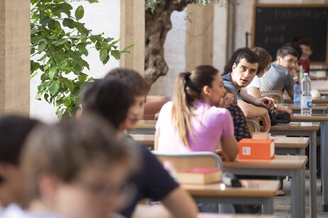 Esame di maturità (foto archivio ANSA)