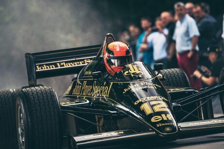 Goodwood celebra la prima vittoria di Senna in un GP