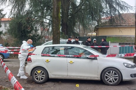 ++ Ucciso in auto a Lodi, fermate due persone ++