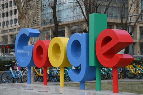 Cina, avviata indagine anti-monopolio a carico di Google