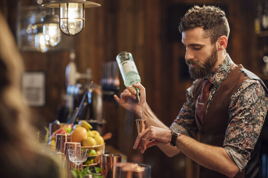 L'arte della mixology foto iStock.