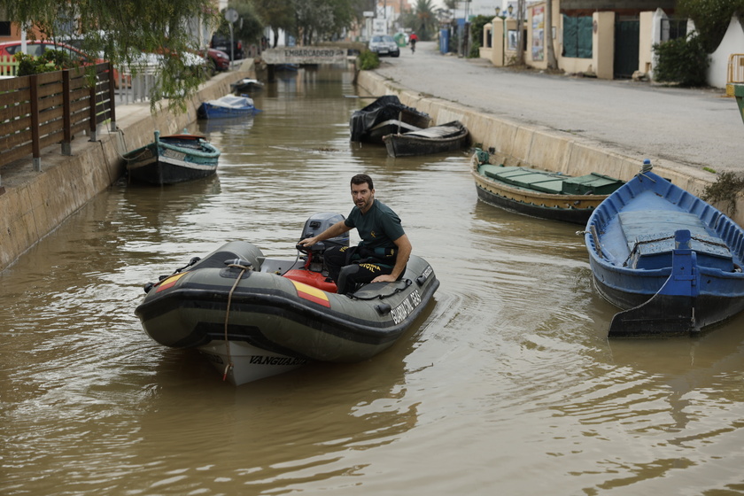 Search for missing people continues in the aftermath of deadly floods in Spain