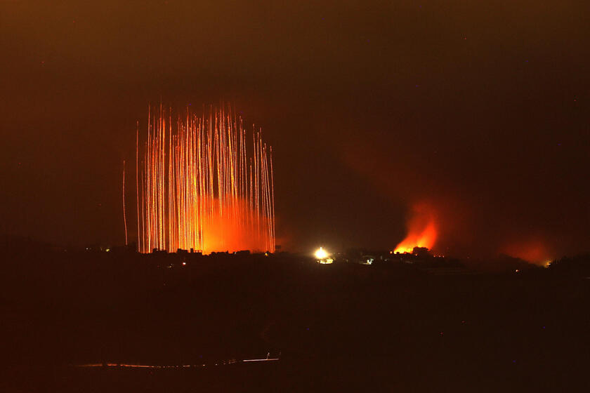 Raid israeliano nel sud del Libano