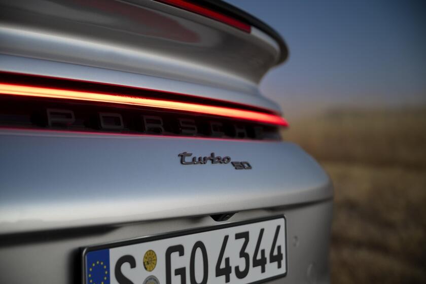 Nuova Porsche 911 Turbo 50 Anni