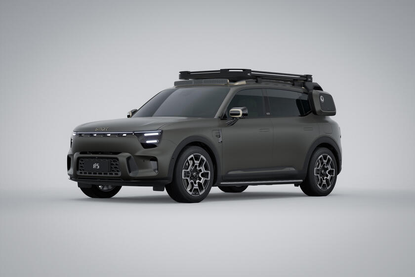 Debutta Smart #5, il primo mid-size suv del brand