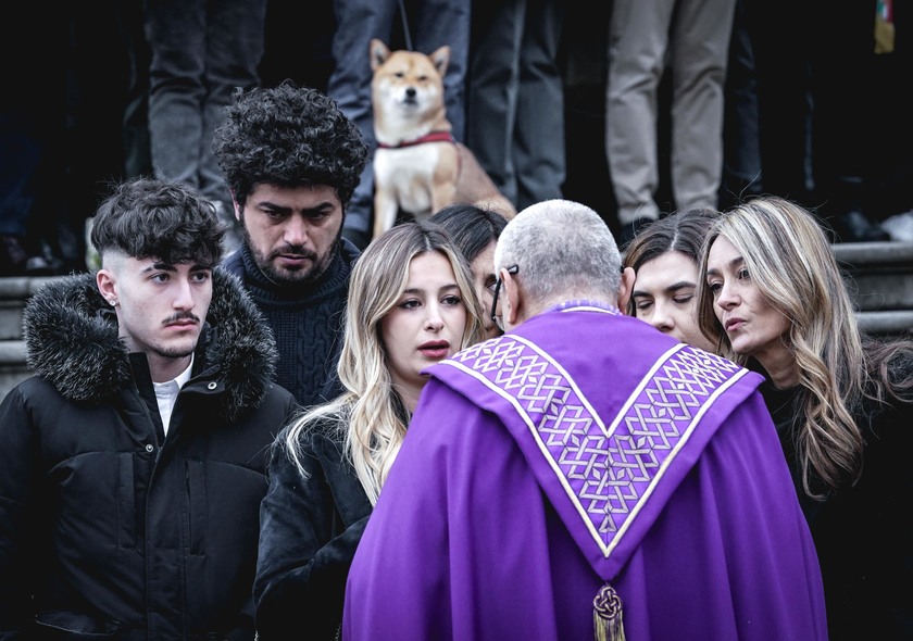 Torino, funerali del critico d'arte Luca Beatrice