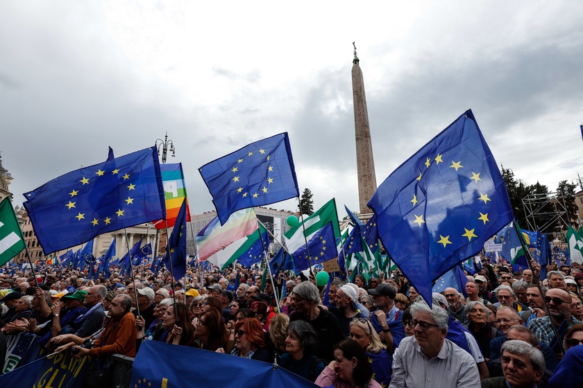 Organizzatori, almeno 30 mila persone a piazza del Popolo