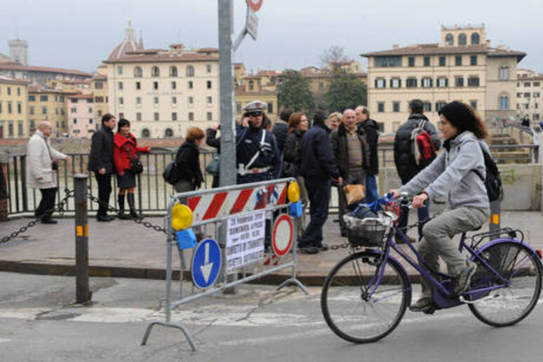 - RIPRODUZIONE RISERVATA