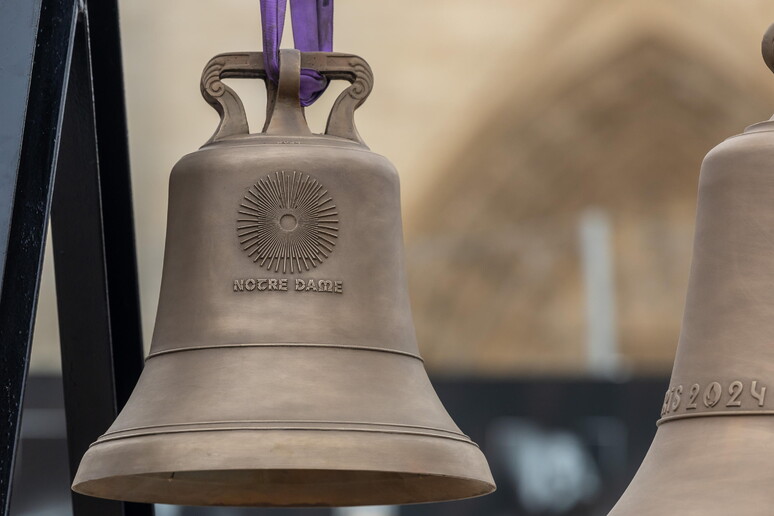 A Parigi tre nuove campane per Notre-Dame