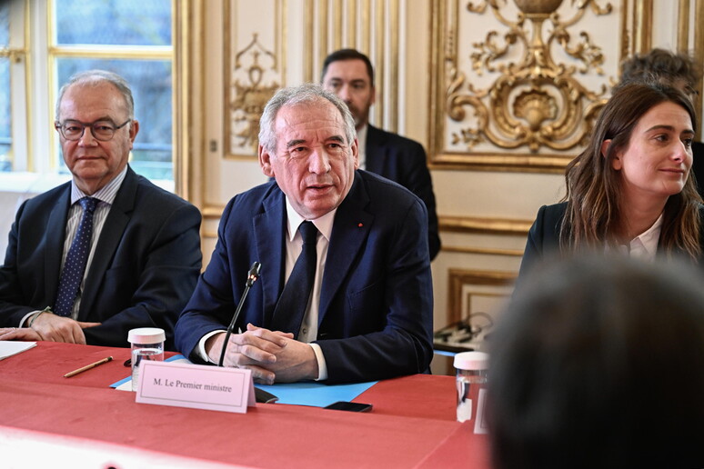 French Prime Minister Bayrou meets with political leaders in Paris © ANSA/EPA