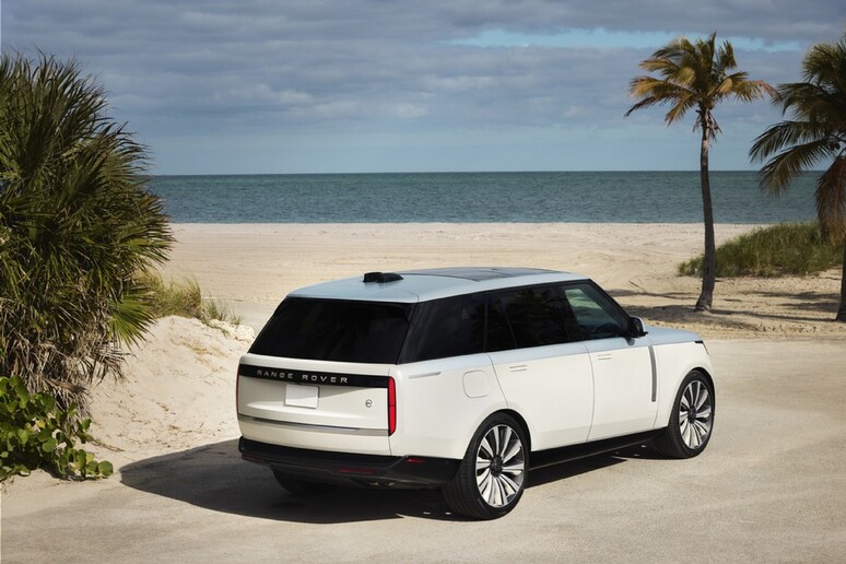 Debutta a Miami la nuova Range Rover SV Candeo - RIPRODUZIONE RISERVATA