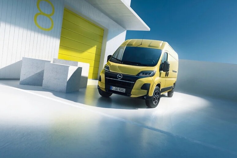 Opel Movano: più efficiente con il nuovo cambio automatico - RIPRODUZIONE RISERVATA