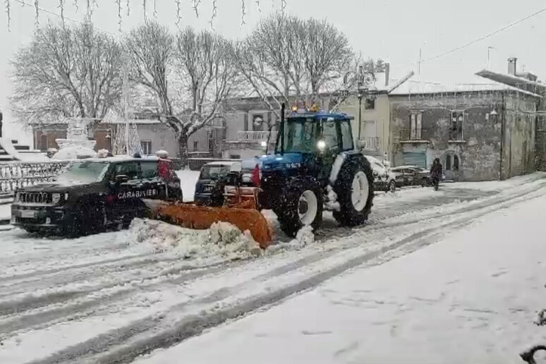 Neve nel Foggiano - RIPRODUZIONE RISERVATA