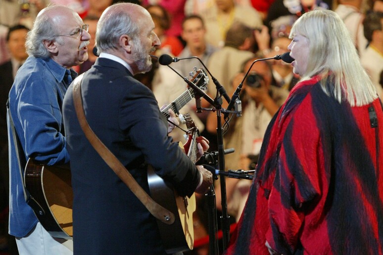 Addio a Peter Yarrow di  'Peter Paul e Mary ' - RIPRODUZIONE RISERVATA