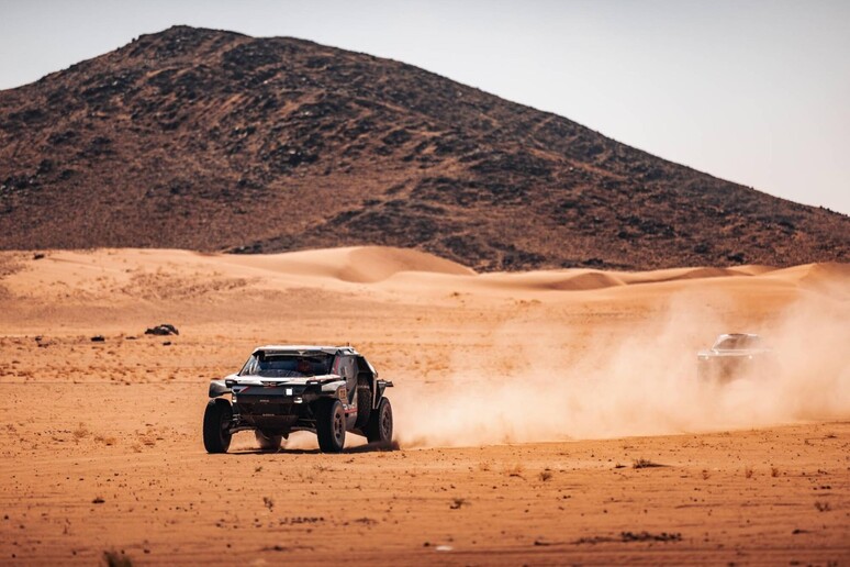 I Dacia Sandriders pronti ad una nuova sfida nel deserto © ANSA/Dacia