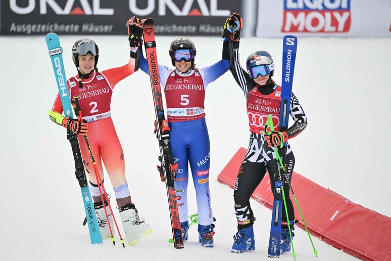 Sci: Brignone vince gigante Sestriere, quarta Goggia © ANSA/AFP