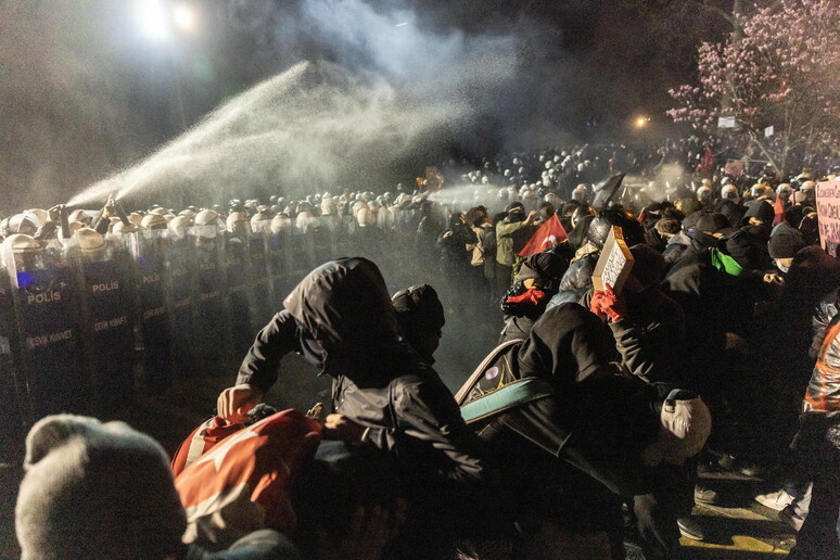 Proteste a Istanbul